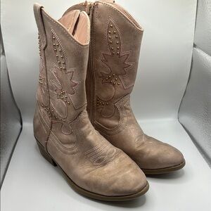 Magellan Girls Studded Pink Metallic Western Cowboy Boots Size 13